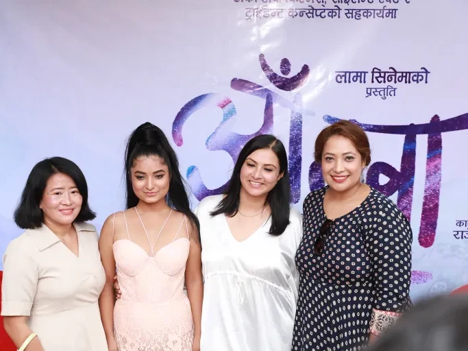 जौन योञ्जनको निर्देशनमा बन्ने भयाे फिल्म ‘आँखा’, निशा अधिकारी भन्छिन्- स्क्रिप्ट मन पर्‍याे